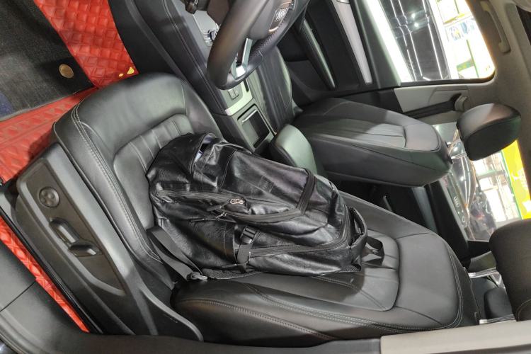 Used Audi Q5L 2020 Updated 40 TFSI Prestige Fashion Edition Left Front Seat