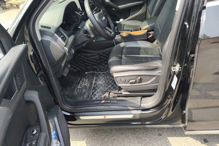 Used Audi Q5L 2020 45 TFSI Prestige Fashion Model Left Front Seat