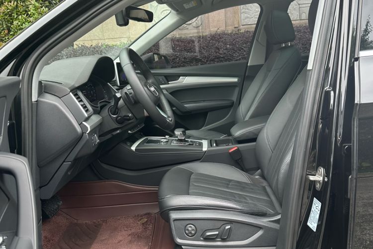 Used Audi Q5L 2020 Updated 40 TFSI Prestige Fashion Edition Left Front Seat