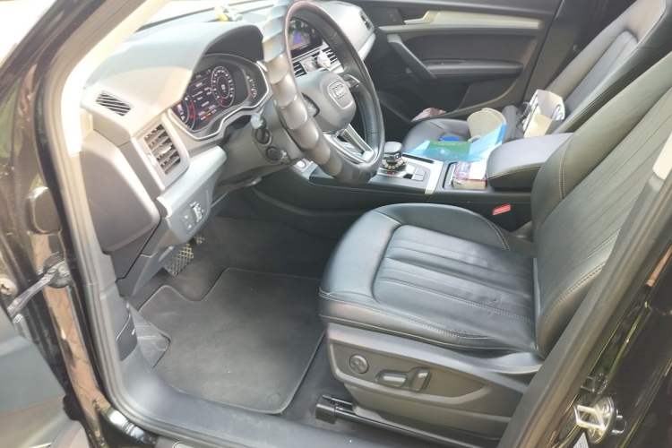 Used Audi Q5L 2020 Updated 40 TFSI Prestige Fashion Edition Left Front Seat
