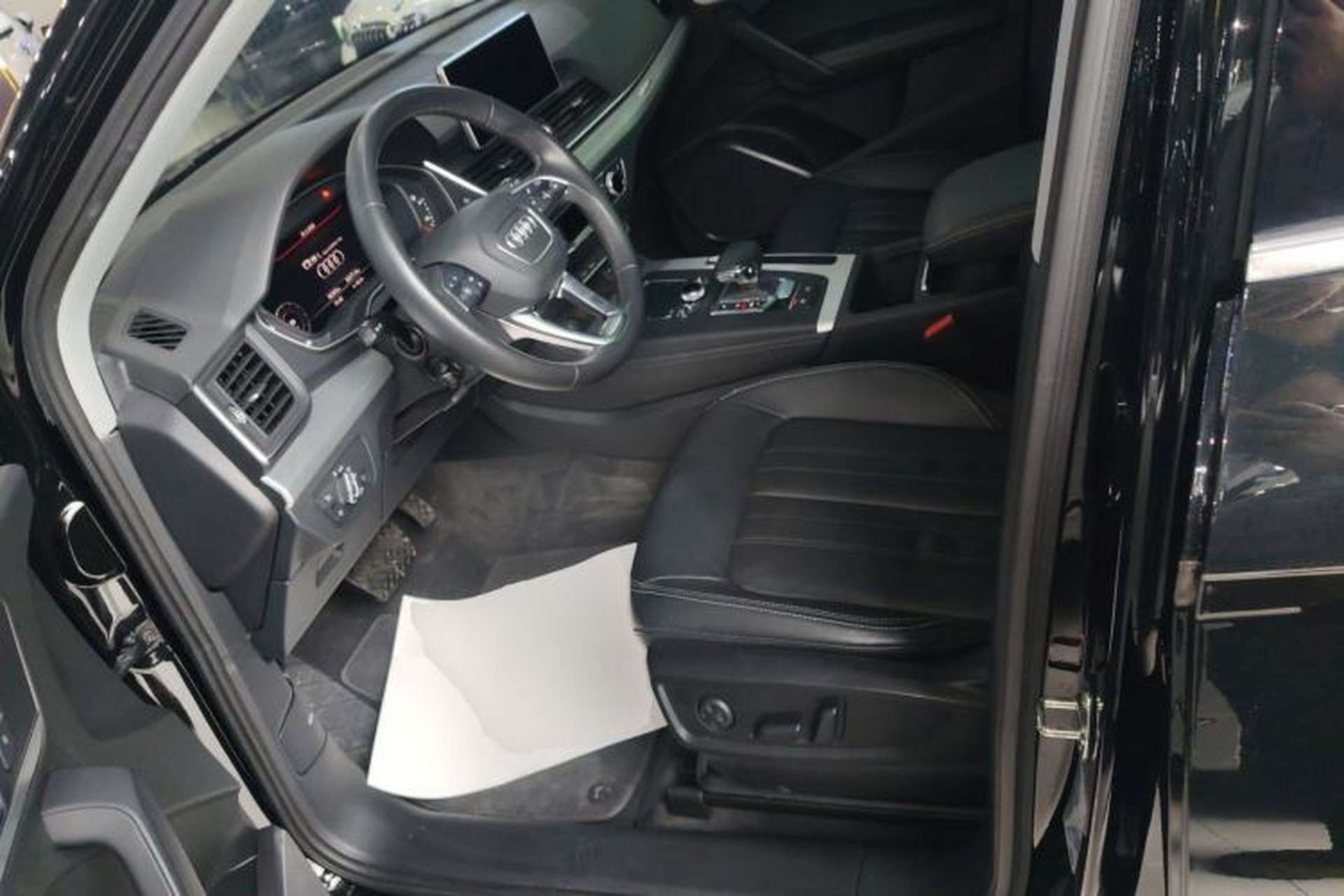 Used Audi Q5L 2020 Updated 40 TFSI Prestige Fashion Edition Left Front Seat