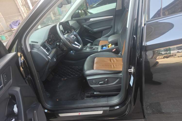 Used Audi Q5L 2020 45 TFSI Prestige Fashion Model Left Front Seat