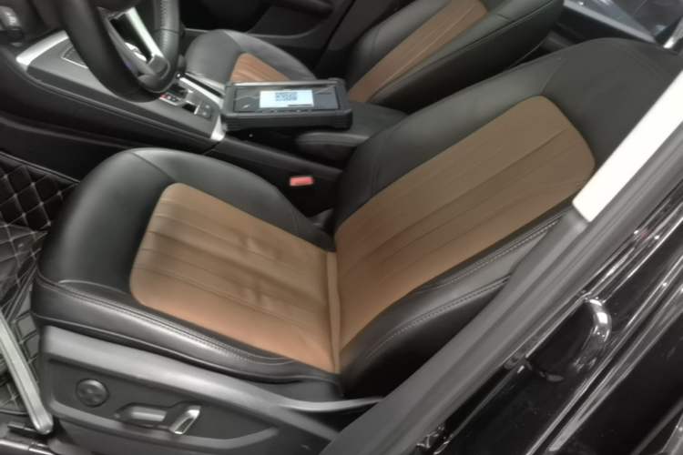 Used Audi Q5L 2020 Updated 40 TFSI Prestige Fashion Edition Left Front Seat