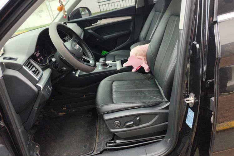 Used Audi Q5L 2020 Updated 40 TFSI Prestige Fashion Edition Left Front Seat