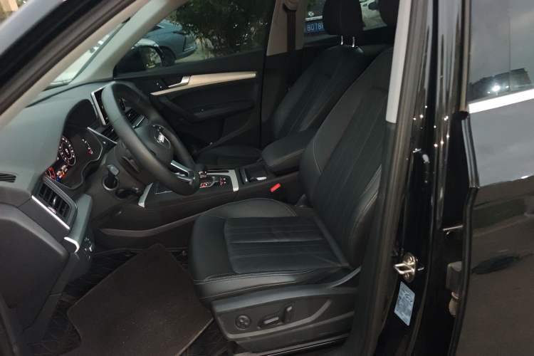 Used Audi Q5L 2020 Updated 40 TFSI Prestige Fashion Edition Left Front Seat