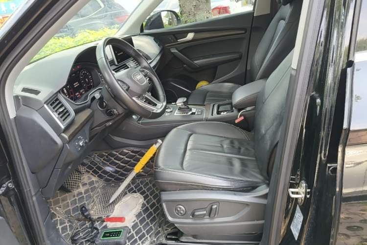 Used Audi Q5L 2020 Updated 40 TFSI Prestige Fashion Edition Left Front Seat