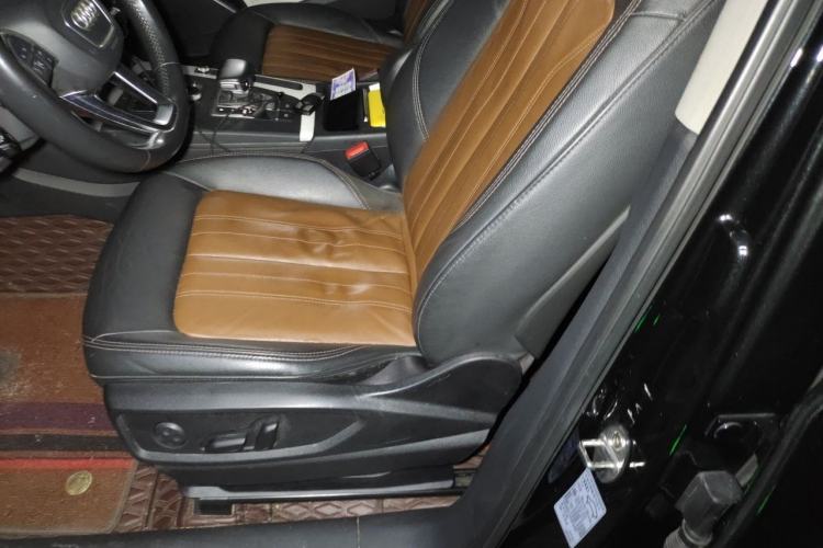 Used Audi Q5L 2020 Updated 40 TFSI Prestige Fashion Edition Left Front Seat
