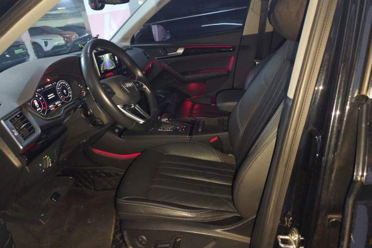 Used Audi Q5L 2020 Updated 40 TFSI Prestige Fashion Edition Left Front Seat