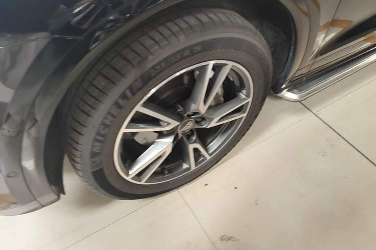 Used Audi Q5L 2020 45 TFSI Prestige Fashion Model Left Front Wheel Hub