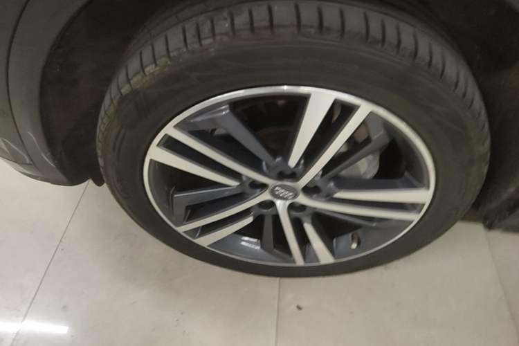 Used Audi Q5L 2020 45 TFSI Prestige Fashion Model Left Front Wheel Hub
