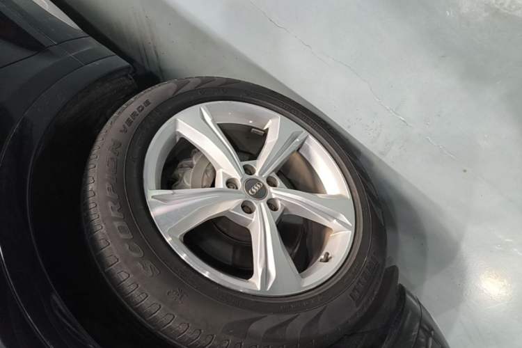 Used Audi Q5L 2020 40 TFSI Prestige Edition Left Front Wheel Hub