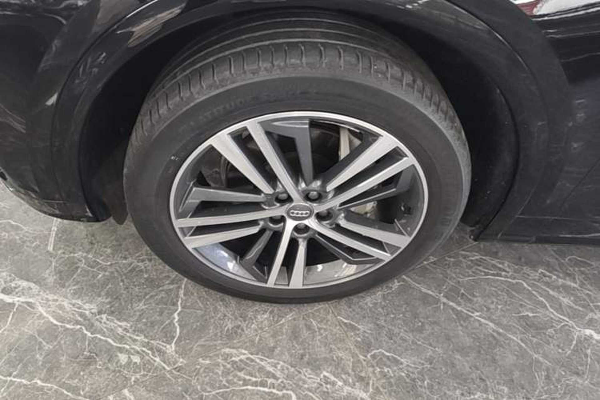 Used Audi Q5L 2020 Updated 40 TFSI Prestige Fashion Edition Left Front Wheel Hub