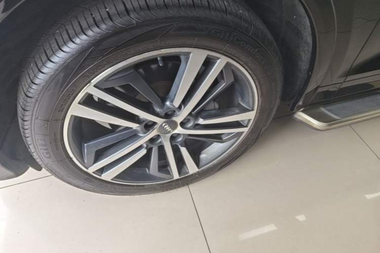 Used Audi Q5L 2020 Updated 40 TFSI Prestige Fashion Edition Left Front Wheel Hub