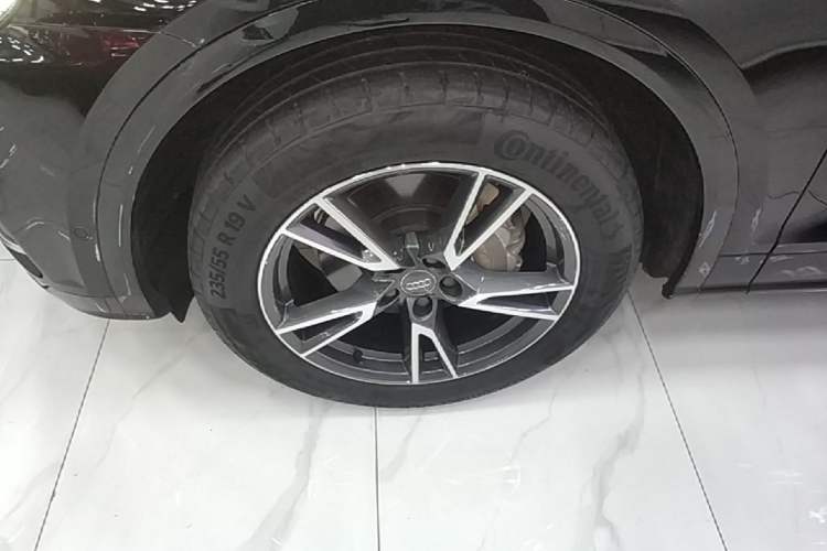 Used Audi Q5L 2020 45 TFSI Prestige Fashion Model Left Front Wheel Hub