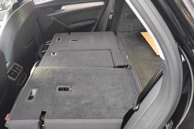 Used Audi Q5L 2020 Updated 40 TFSI Prestige Fashion Edition Left Rear Seat