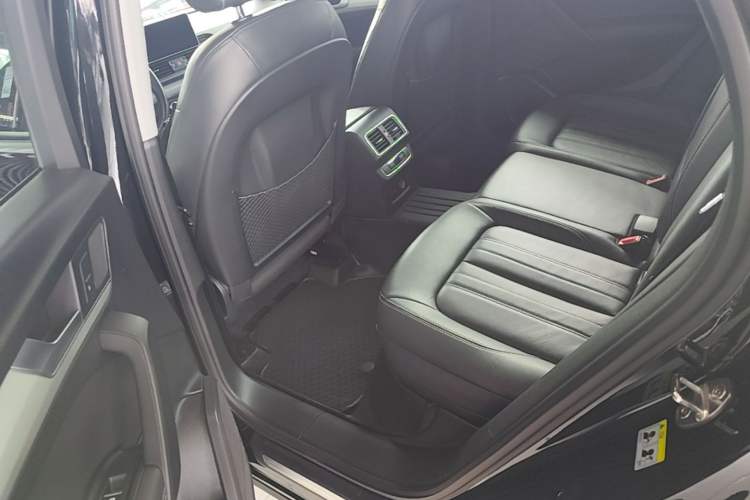 Used Audi Q5L 2020 40 TFSI Prestige Fashion Edition Left Rear Seat