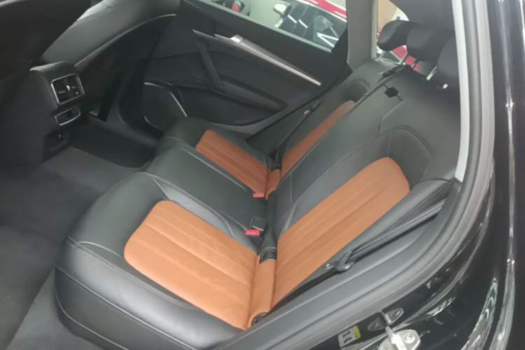 Used Audi Q5L 2020 45 TFSI Prestige Fashion Model Left Rear Seat