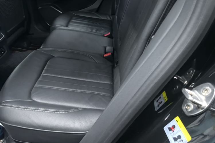 Used Audi Q5L 2020 Updated 40 TFSI Prestige Fashion Edition Left Rear Seat