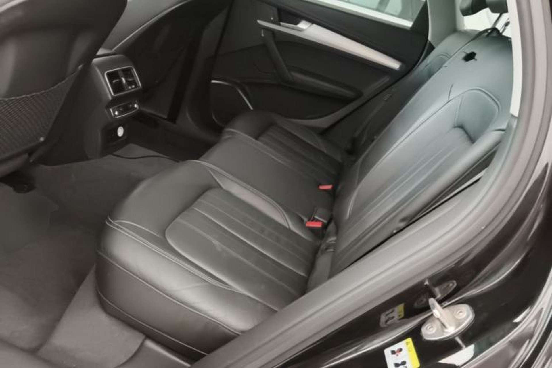 Used Audi Q5L 2020 Updated 40 TFSI Prestige Fashion Edition Left Rear Seat