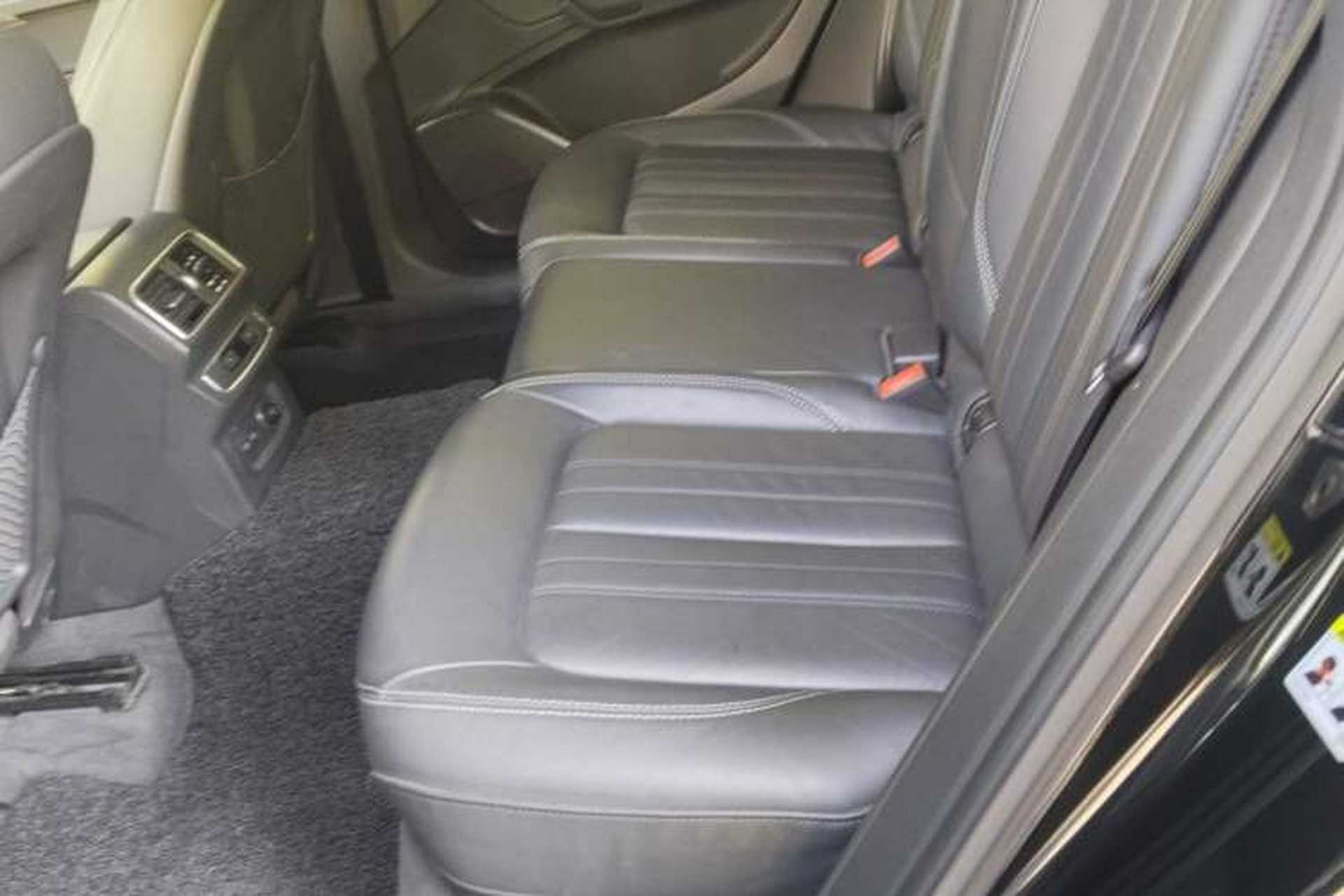 Used Audi Q5L 2020 Updated 40 TFSI Prestige Fashion Edition Left Rear Seat