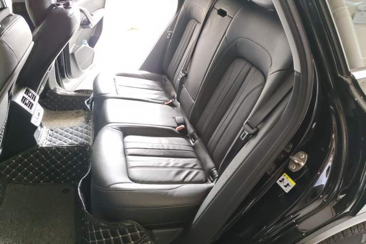 Used Audi Q5L 2020 Updated 40 TFSI Prestige Fashion Edition Left Rear Seat