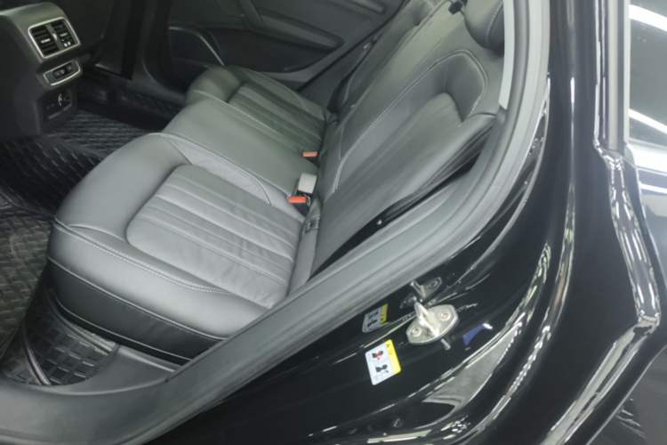 Used Audi Q5L 2020 45 TFSI Prestige Elegant Edition Left Rear Seat
