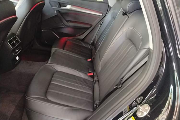 Used Audi Q5L 2020 Updated 40 TFSI Prestige Fashion Edition Left Rear Seat