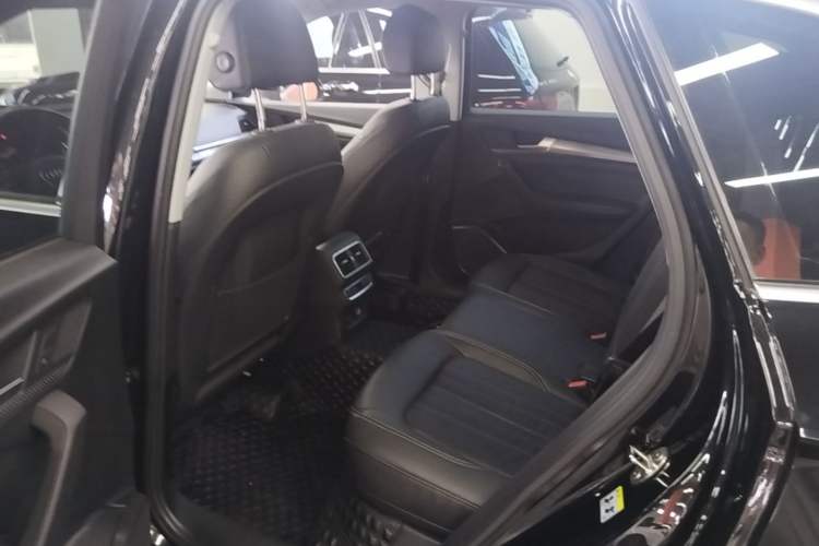 Used Audi Q5L 2020 45 TFSI Prestige Fashion Model Left Rear Seat