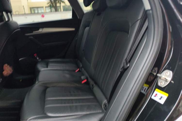 Used Audi Q5L 2020 Updated 40 TFSI Prestige Fashion Edition Left Rear Seat
