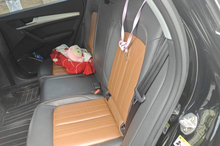 Used Audi Q5L 2020 Updated 40 TFSI Prestige Fashion Edition Left Rear Seat