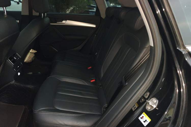 Used Audi Q5L 2020 Updated 40 TFSI Prestige Fashion Edition Left Rear Seat