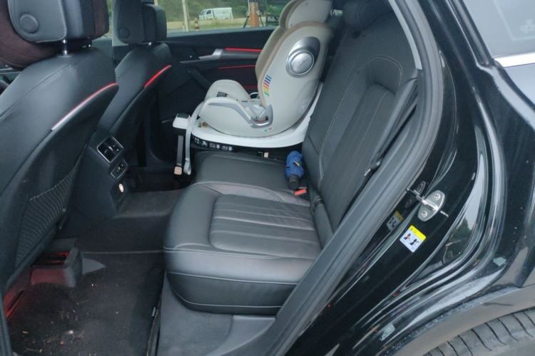Used Audi Q5L 2020 Updated 40 TFSI Prestige Fashion Edition Left Rear Seat
