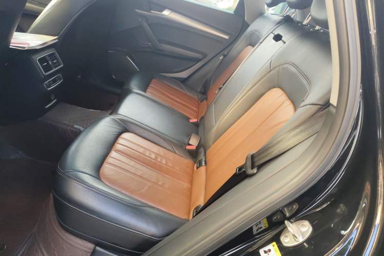 Used Audi Q5L 2020 Updated 40 TFSI Prestige Fashion Edition Left Rear Seat