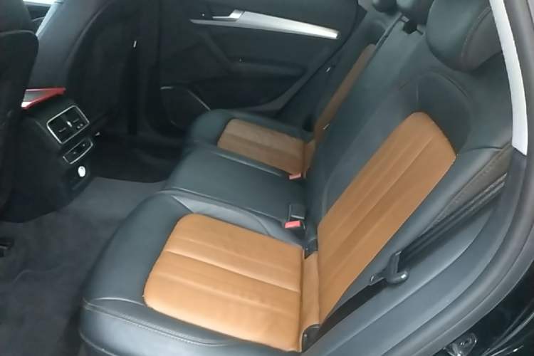 Used Audi Q5L 2020 Updated 40 TFSI Prestige Fashion Edition Left Rear Seat