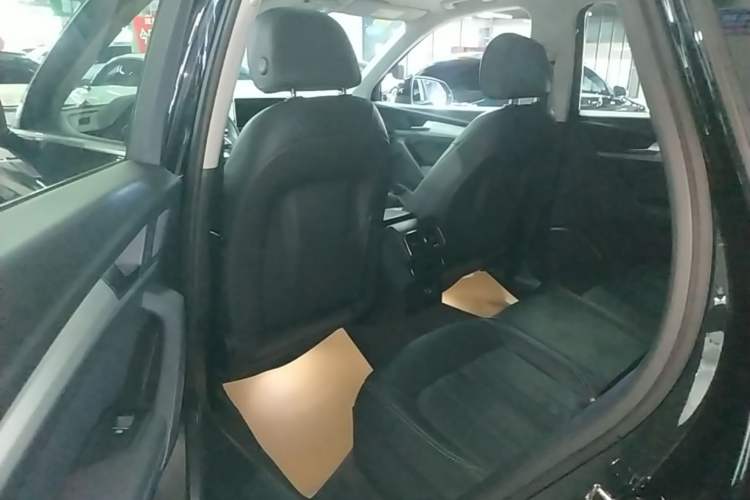 Used Audi Q5L 2020 Updated 40 TFSI Prestige Fashion Edition Left Rear Seat