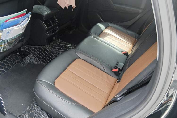 Used Audi Q5L 2020 Updated 40 TFSI Prestige Fashion Edition Left Rear Seat