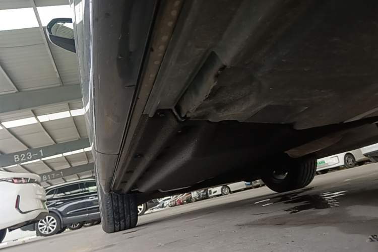 Used Audi Q5L 2020 Updated 40 TFSI Prestige Fashion Edition Left Side Sill