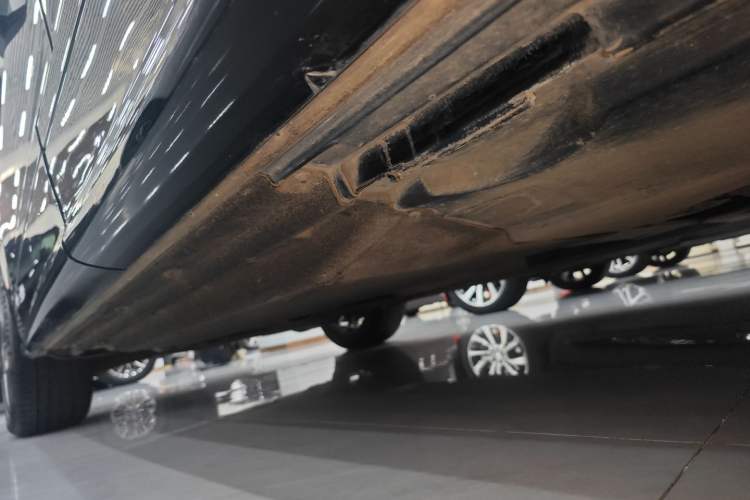 Used Audi Q5L 2020 40 TFSI Prestige Fashion Edition Left Side Sill