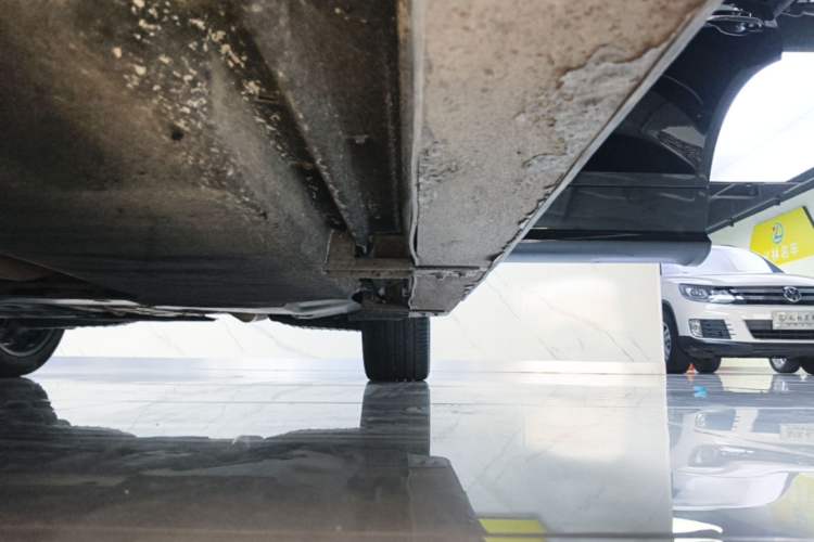 Used Audi Q5L 2020 Updated 40 TFSI Prestige Fashion Edition Left Side Sill