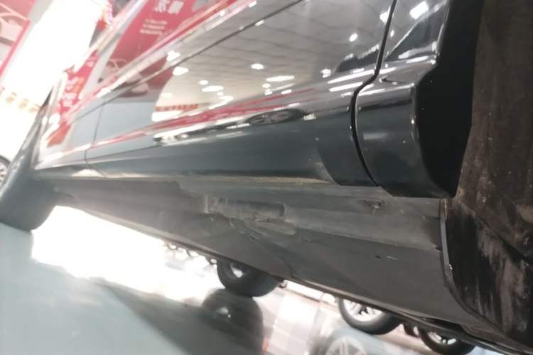 Used Audi Q5L 2020 45 TFSI Prestige Fashion Model Left Side Sill