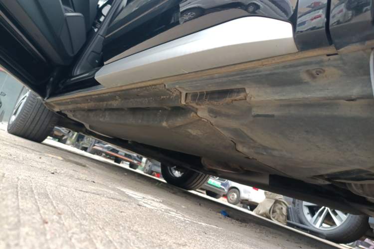 Used Audi Q5L 2020 40 TFSI Prestige Edition Left Side Sill