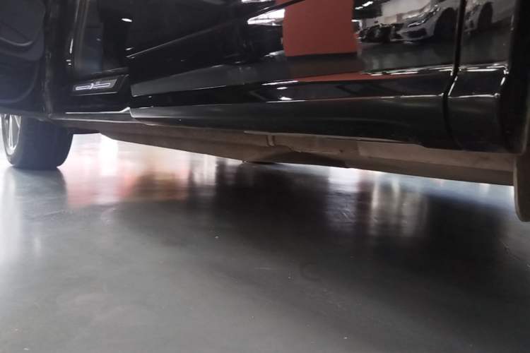 Used Audi Q5L 2020 45 TFSI Prestige Fashion Model Left Side Sill