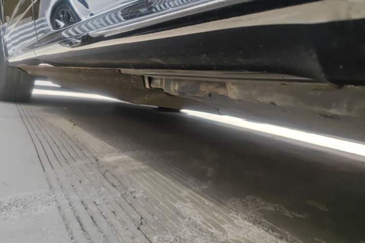 Used Audi Q5L 2020 45 TFSI Prestige Fashion Model Left Side Sill