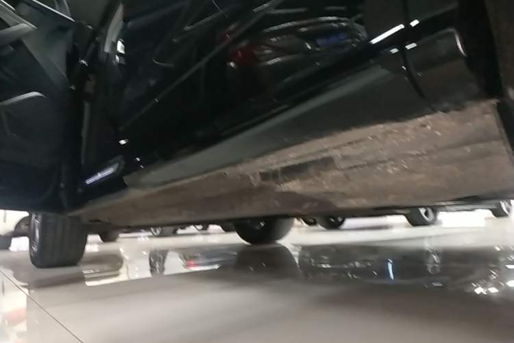 Used Audi Q5L 2020 Updated 40 TFSI Prestige Fashion Edition Left Side Sill