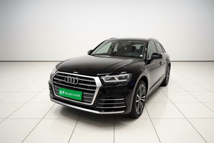 Używany Audi Q5L 2020 45 TFSI Prestige Fashion Model Guazi used car, China used car export, Used car for sale, Used cars, Cheapest cars for sale