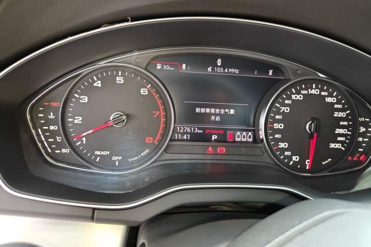 Used Audi Q5L 2020 Revised 40 TFSI Prestige Edition Odometer Close Up