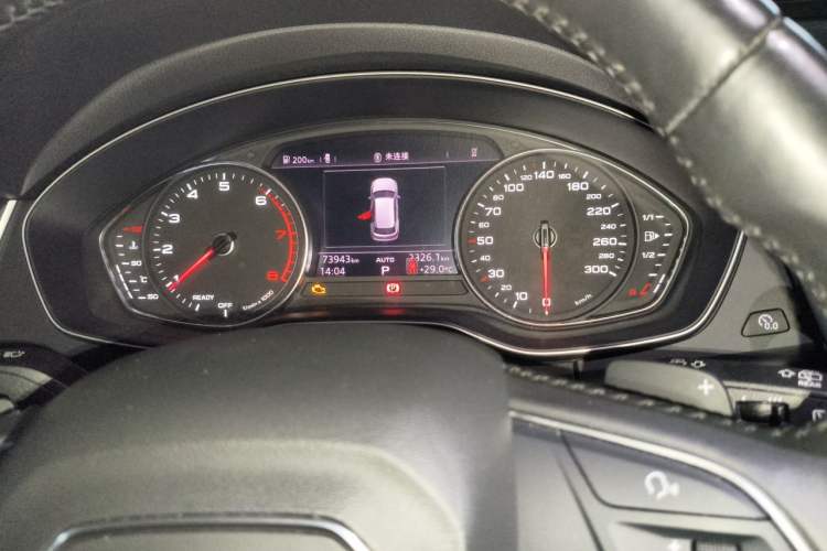 Used Audi Q5L 2020 Revised 40 TFSI Prestige Edition Odometer Close Up