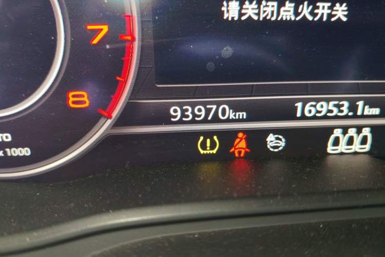 Used Audi Q5L 2020 Updated 40 TFSI Prestige Fashion Edition Odometer Close Up