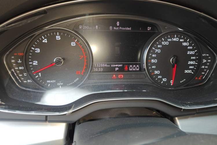 Used Audi Q5L 2020 Revised 40 TFSI Prestige Edition Odometer Close Up