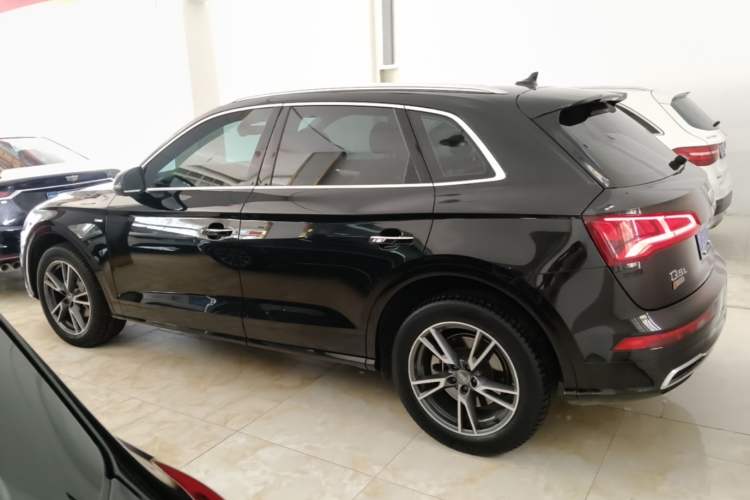Used Audi Q5L 2020 Updated 40 TFSI Prestige Fashion Edition Rear Left 45 Deg